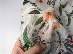 Chiffon - smukke blomster i klare forårsfarver